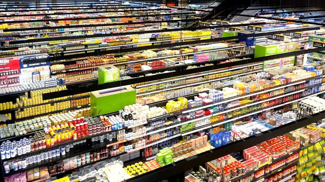 Market reyonunda bahçe ürünleri